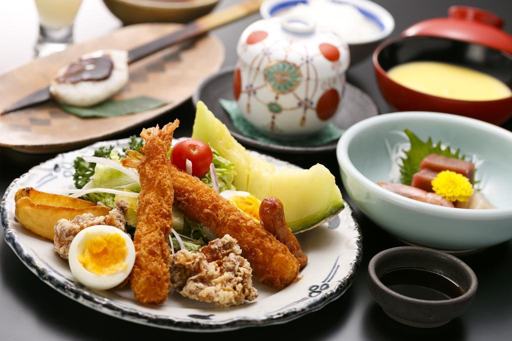 Okada Ryokan Warakutei Takayama  Luaran gambar
