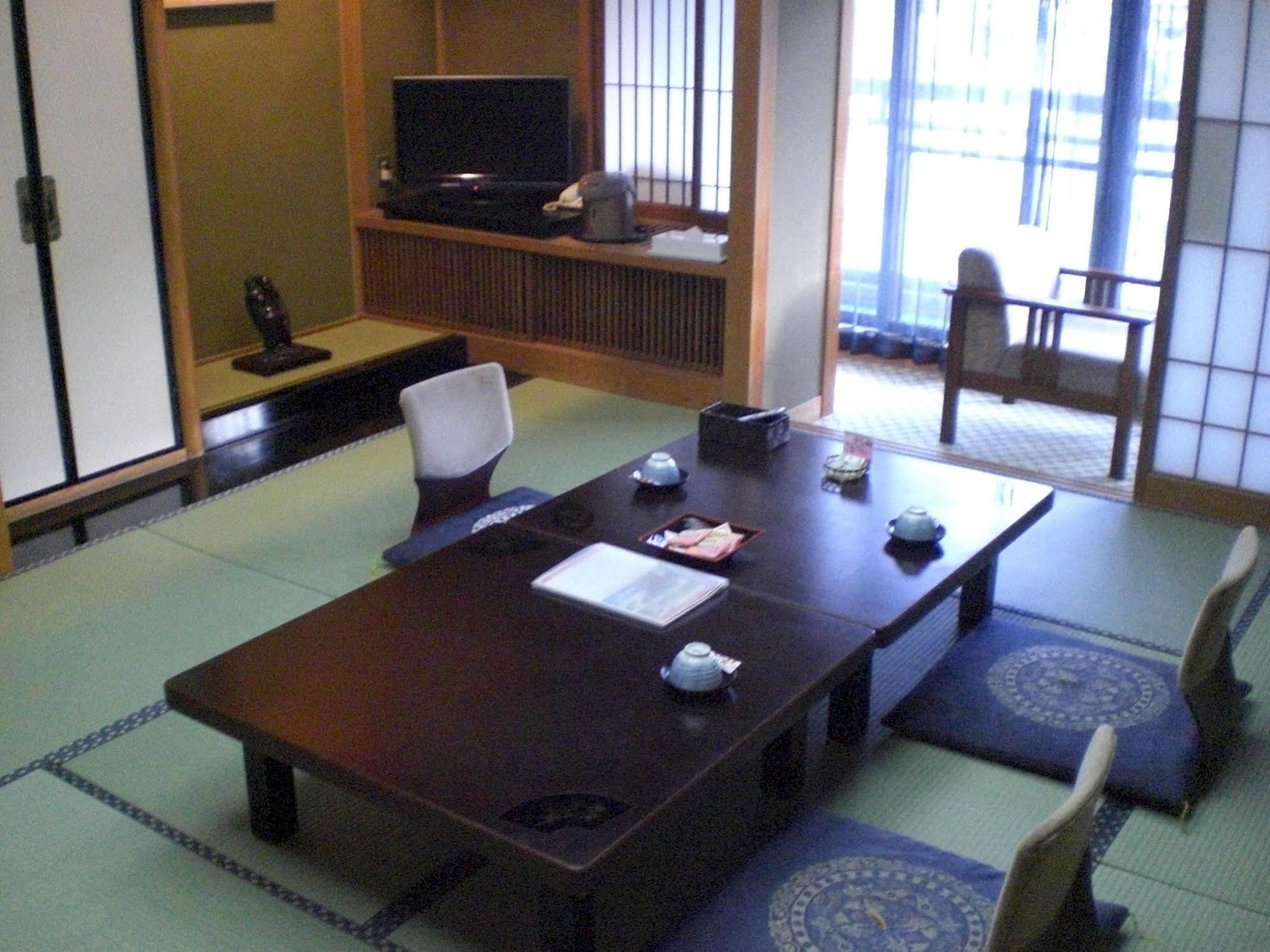 Okada Ryokan Warakutei Takayama  Luaran gambar
