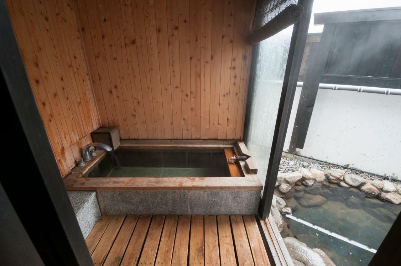 Okada Ryokan Warakutei Takayama  Luaran gambar